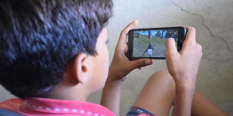 Affect of Mobile Games on Online Gaming